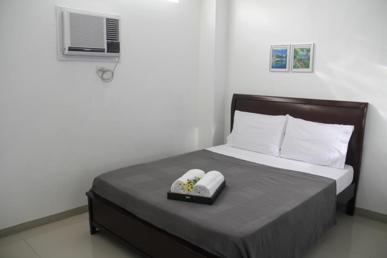 37m² studio Appartement, met 1 privé badkamer in Makati Manilla Buitenkant foto